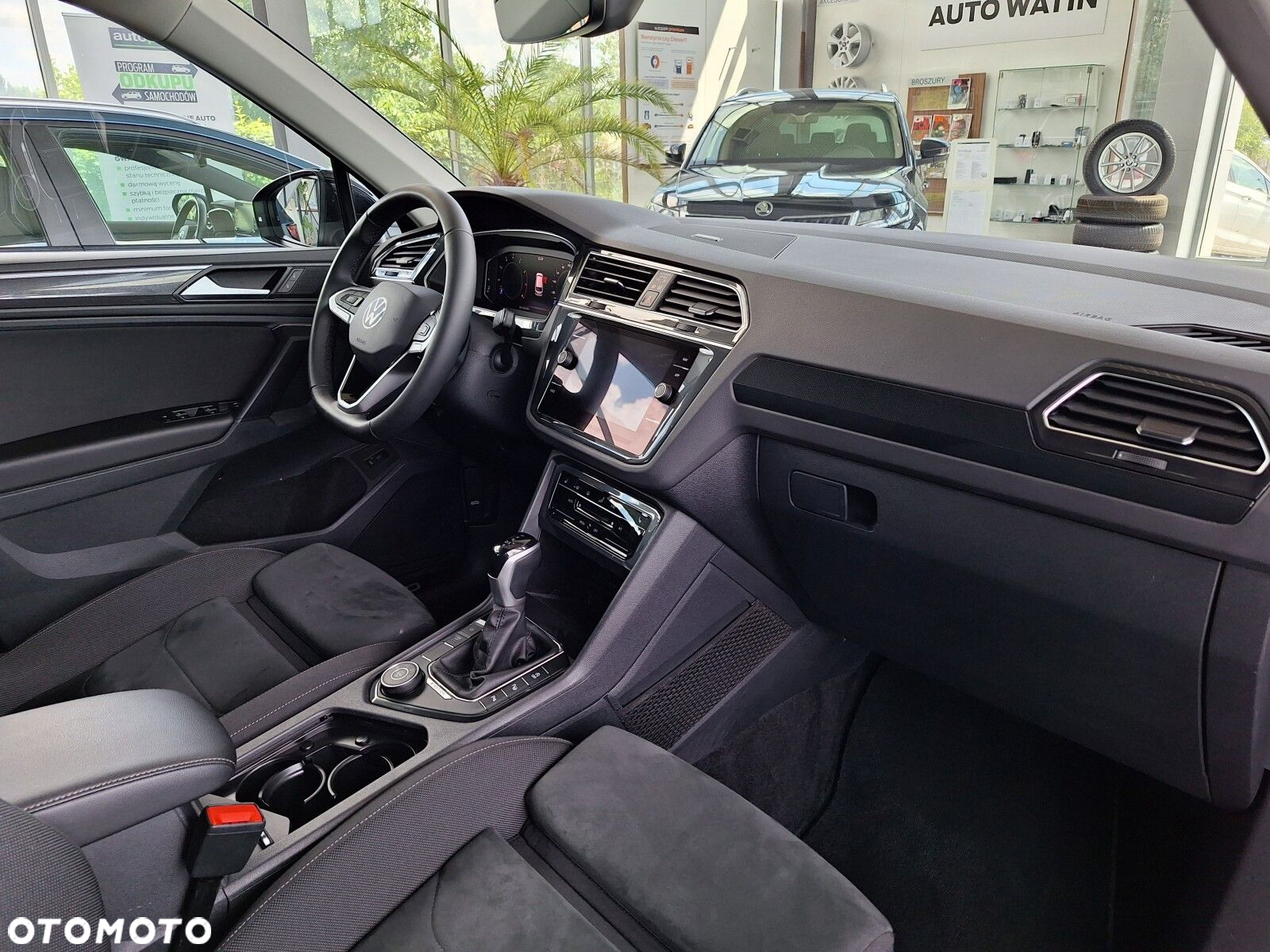 Volkswagen Tiguan 2.0 TSI 4Mot Elegance DSG - 17