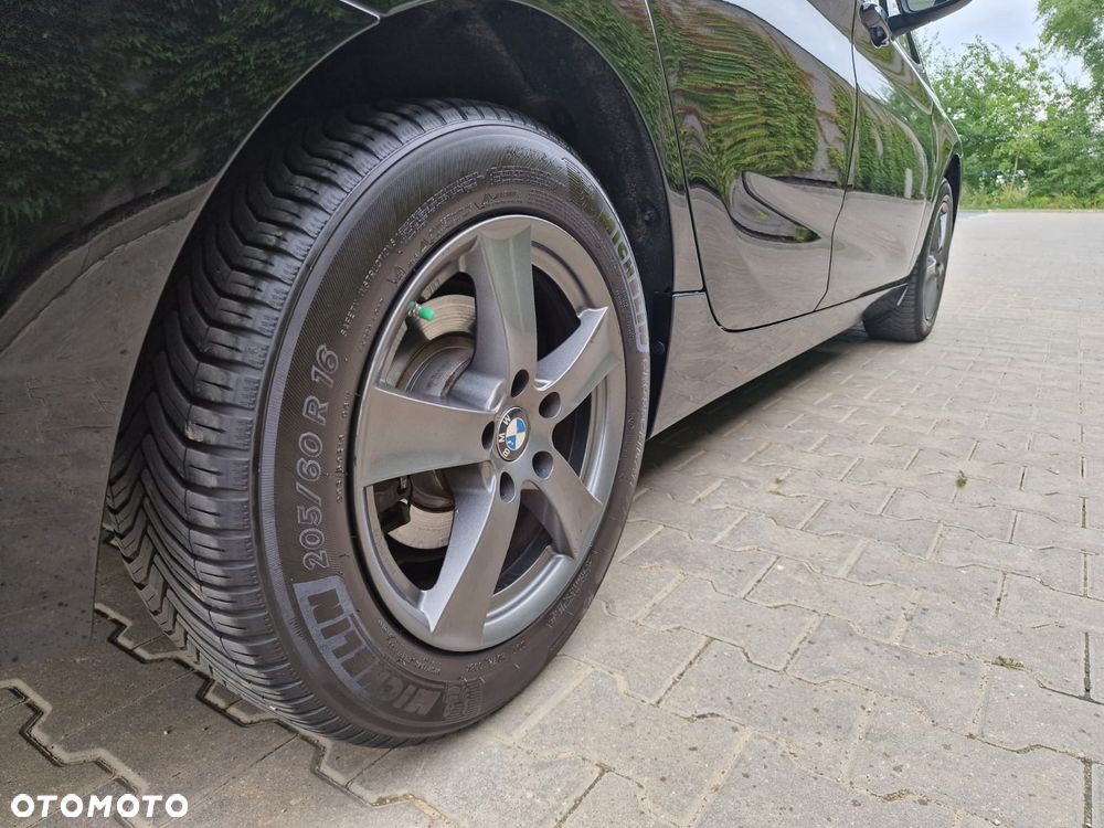 BMW Seria 2 218d Sport-Aut Advantage - 5