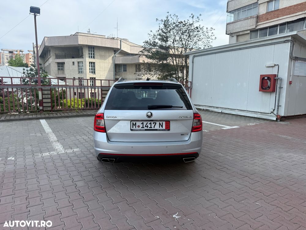 Skoda Octavia 2.0 TDI DSG RS - 7