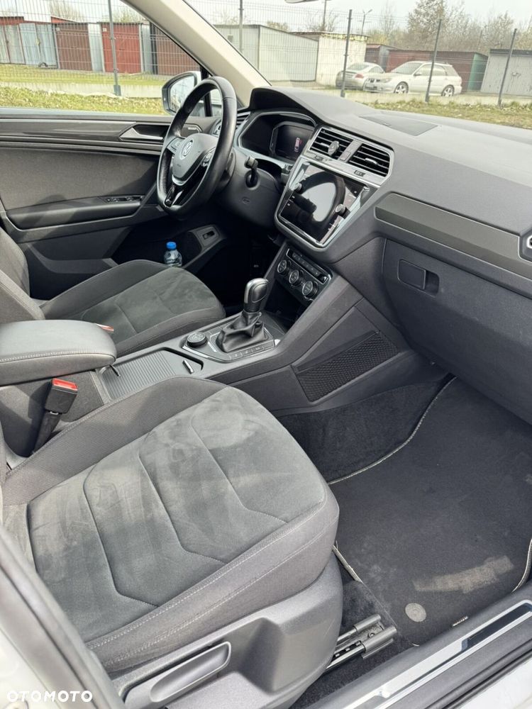 Volkswagen Tiguan - 2