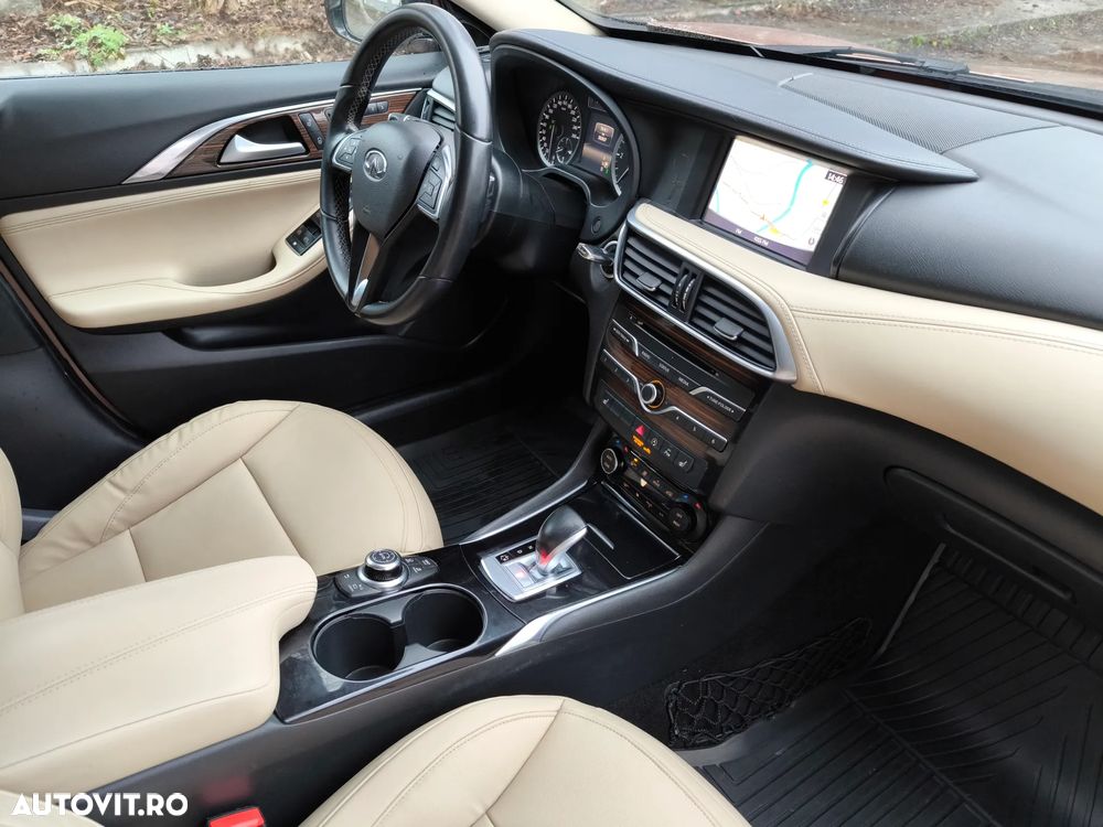 Infiniti Q30 2.2d DCT AWD Sport Tech - 16