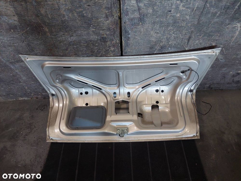 KOMPLETNY TYŁ KLAPA BAGAŻNIKA ZDERZAK TYŁ LAMPY OPEL ASTRA F SEDAN Z489 - 10