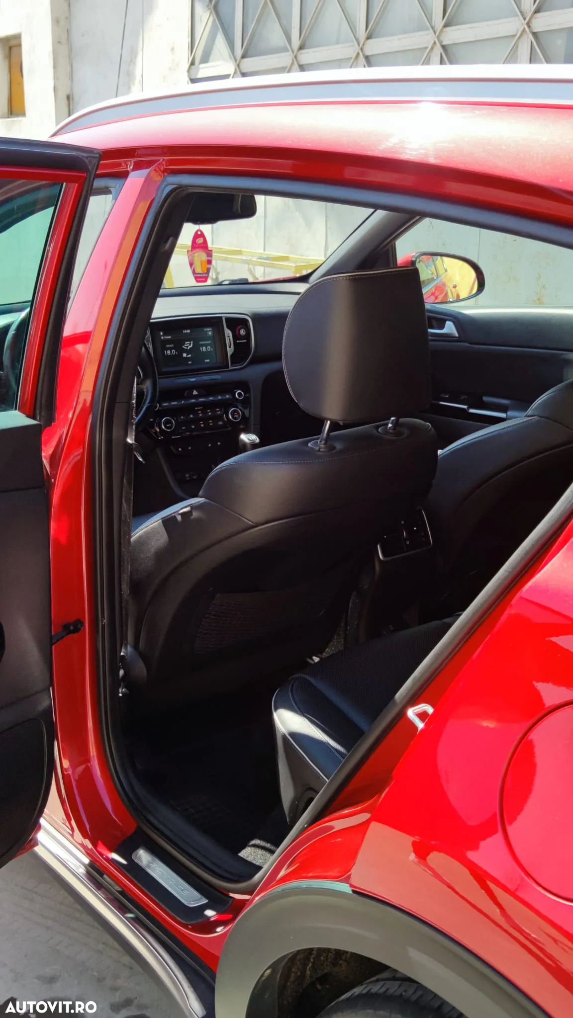 Kia Sportage 1.6 T-GDI 6MT 4x2 GT Line - 18