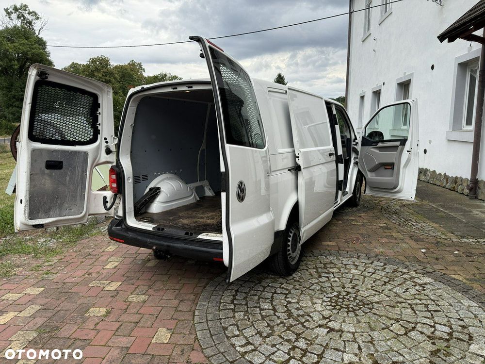 Volkswagen Transporter - 30