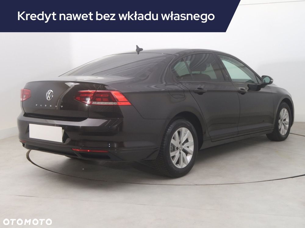 Volkswagen Passat - 7