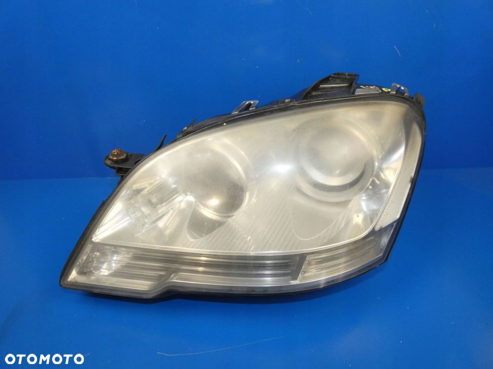 ML W164 LIFT LAMPA LEWA PRZÓD PRZEDNIA ZWYKŁA UK - 1