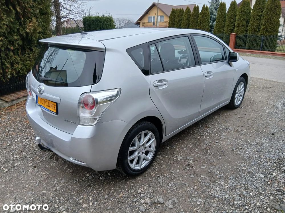 Toyota Verso 1.8 Executive - 13