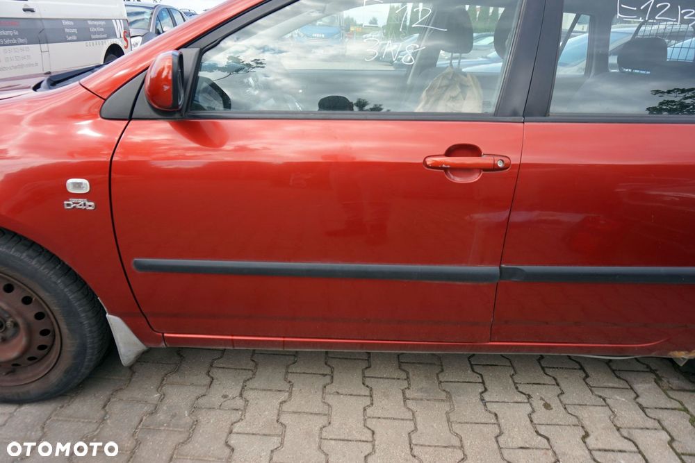 DRZWI PRZEDNIE LEWE COROLLA E12 KOMBI 3N8  CZERWONY TOYOTA 2001-2004 - 3