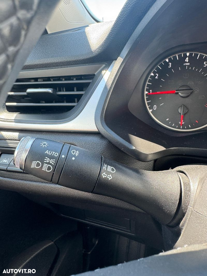 Renault Captur - 19