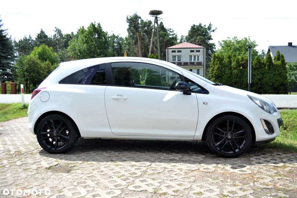 Opel Corsa 1.3 CDTI Essentia - 10