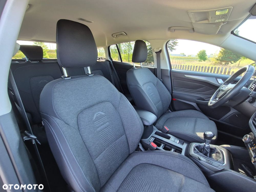 Ford Focus SW 1.0 EcoBoost Hybrid ACTIVE - 28