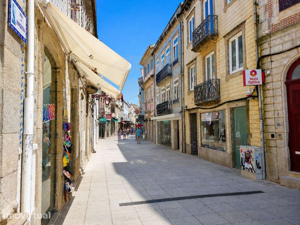 Espaço Comercial com 170m2 na Rua da Junqueira na Póvoa de Varzim - Grande imagem: 3/33