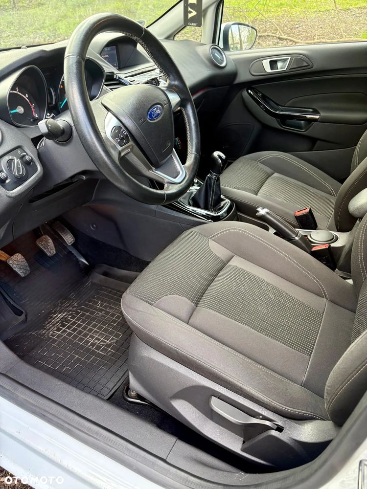 Ford Fiesta 1.0 EcoBoost STart-Stop Titanium - 14