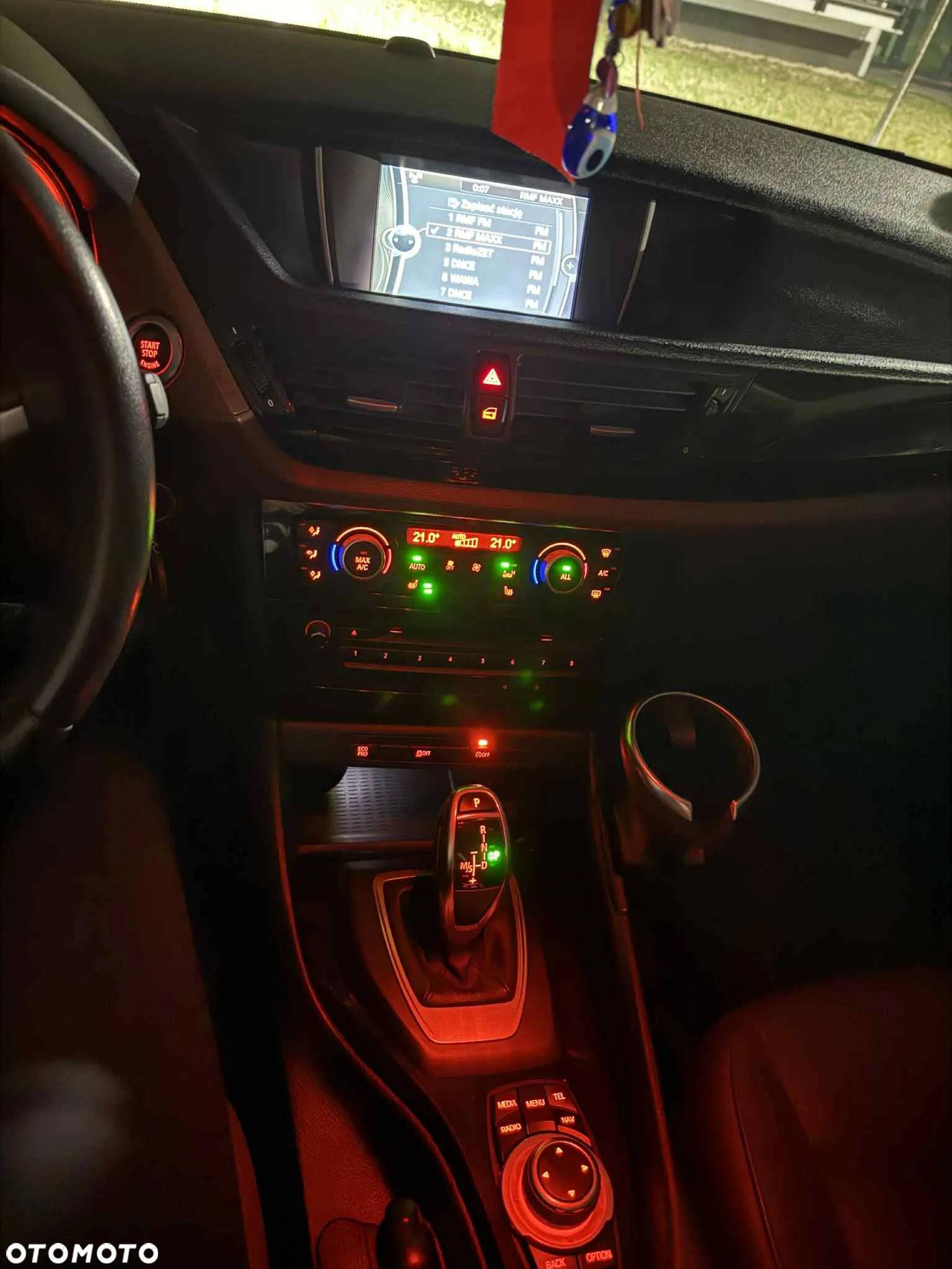 BMW X1 xDrive18d - 12
