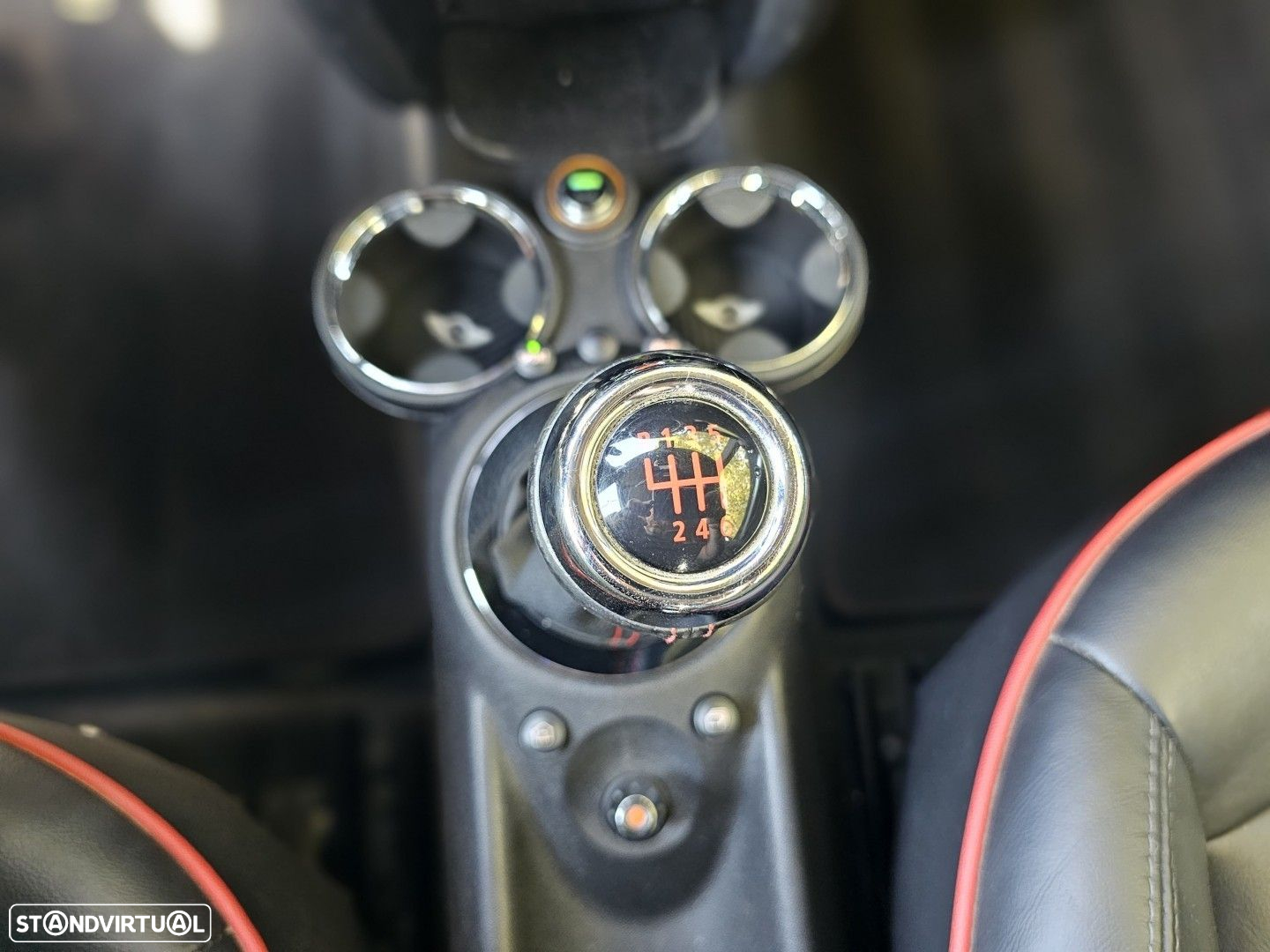 MINI Cabrio John Cooper Works - 22
