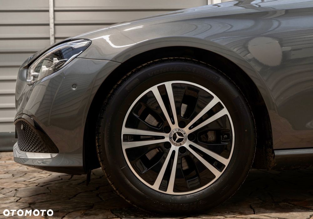 Mercedes-Benz Klasa E - 12