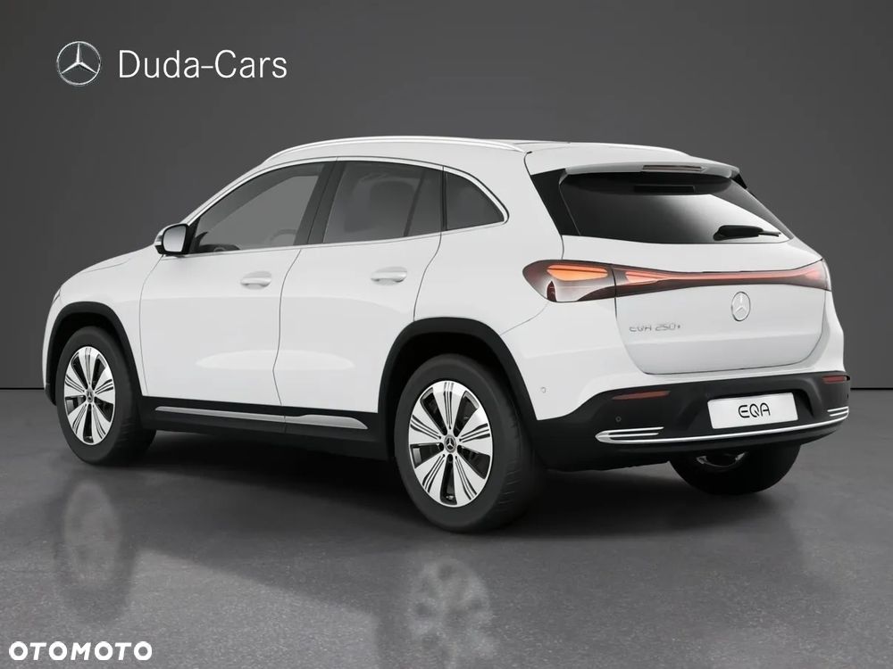 Mercedes-Benz EQA 250+ 70.5kWh Progressive - 3