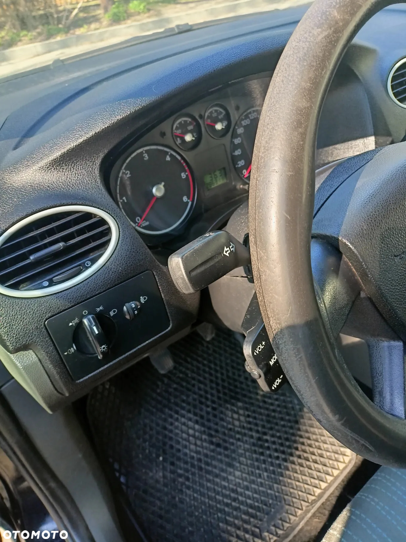 Ford Focus 1.6 TDCi Ambiente - 8