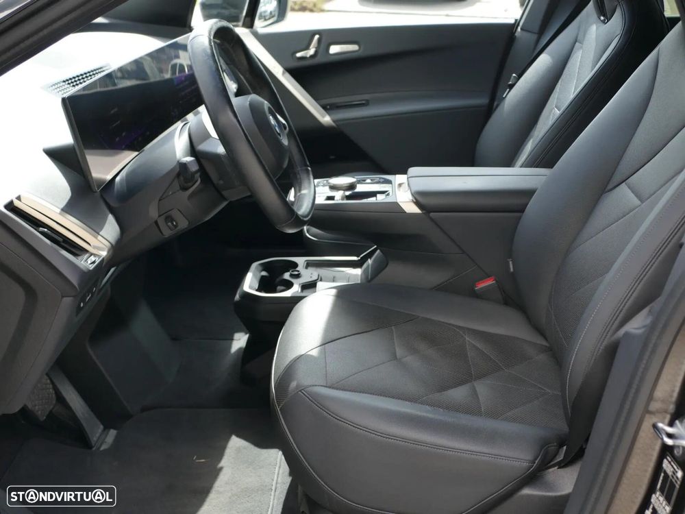 BMW iX xDrive 40 Pack Desportivo - 26