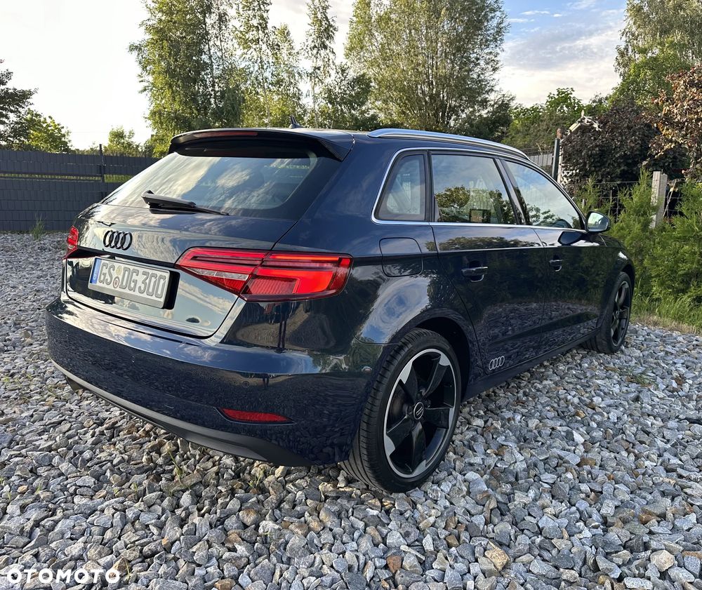 Audi A3 Sportback 2.0 TDI design - 21