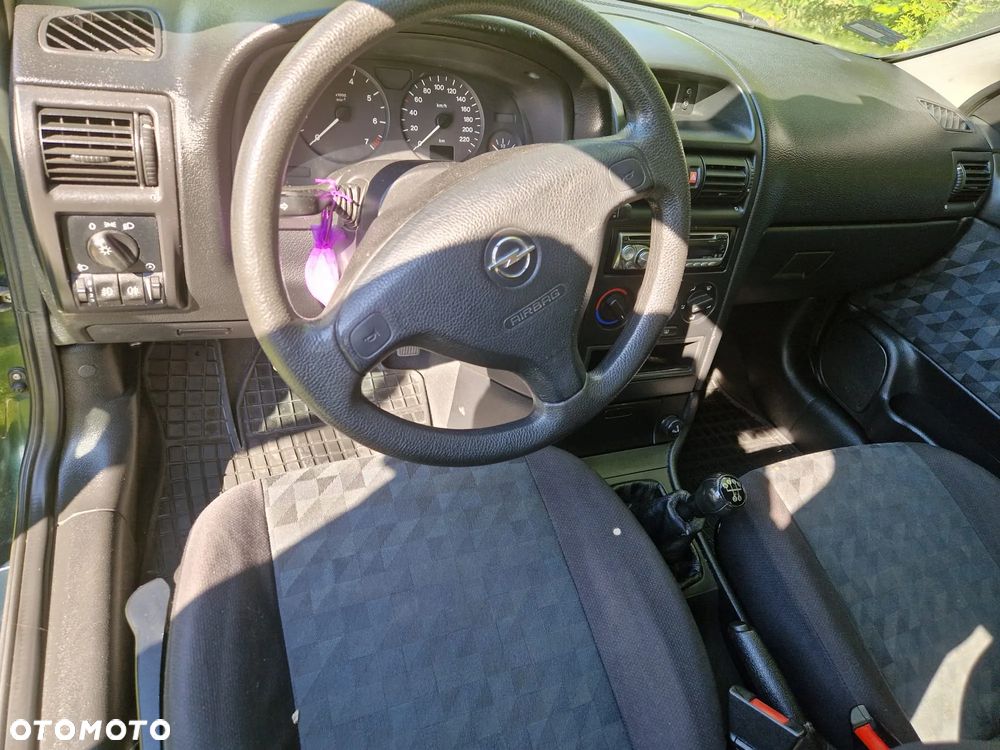Opel Astra - 6