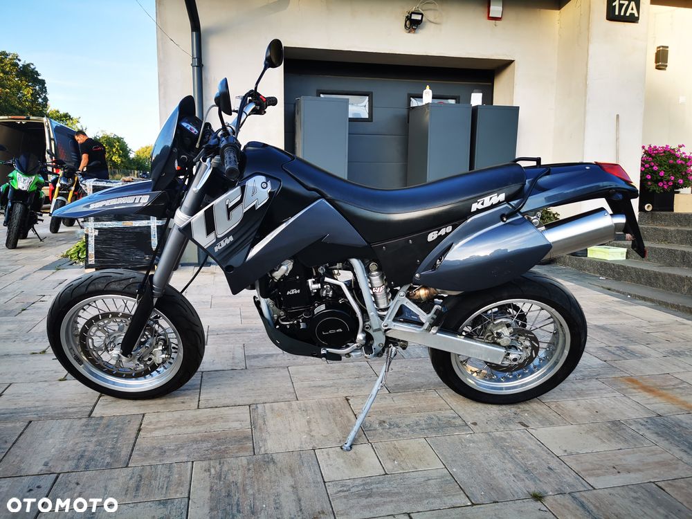 KTM LC