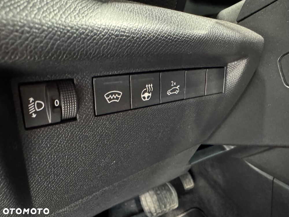 Citroën C4 1.2 mHEV Max eDCT6 - 18