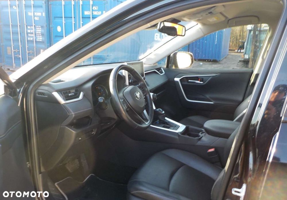 Toyota RAV4 - 16