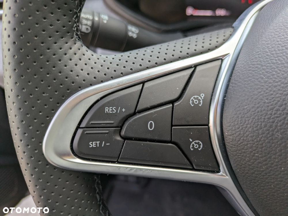 Mitsubishi Colt 1.0T Intense Style Cold - 19