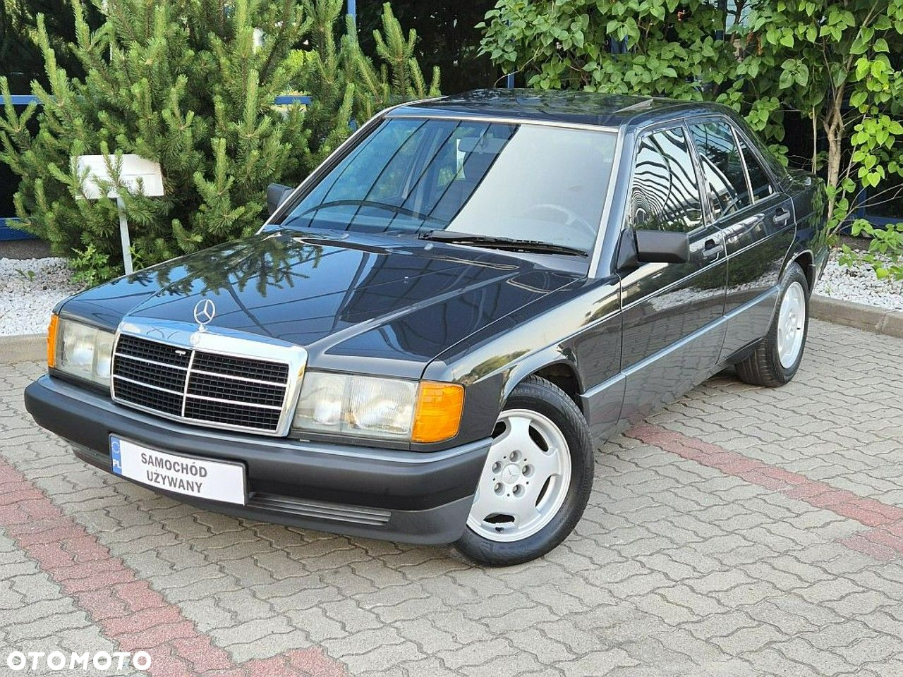Mercedes-Benz W201 (190) - 3