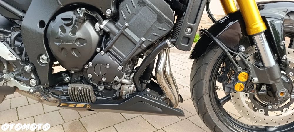 Yamaha FZ8 - 30