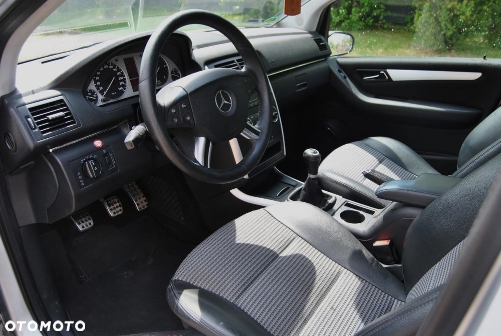 Mercedes-Benz Klasa B 200 CDI EU5 - 5