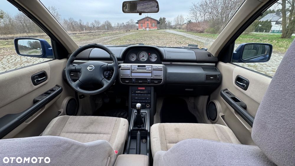 Nissan X-Trail 2.0 Sport + - 11