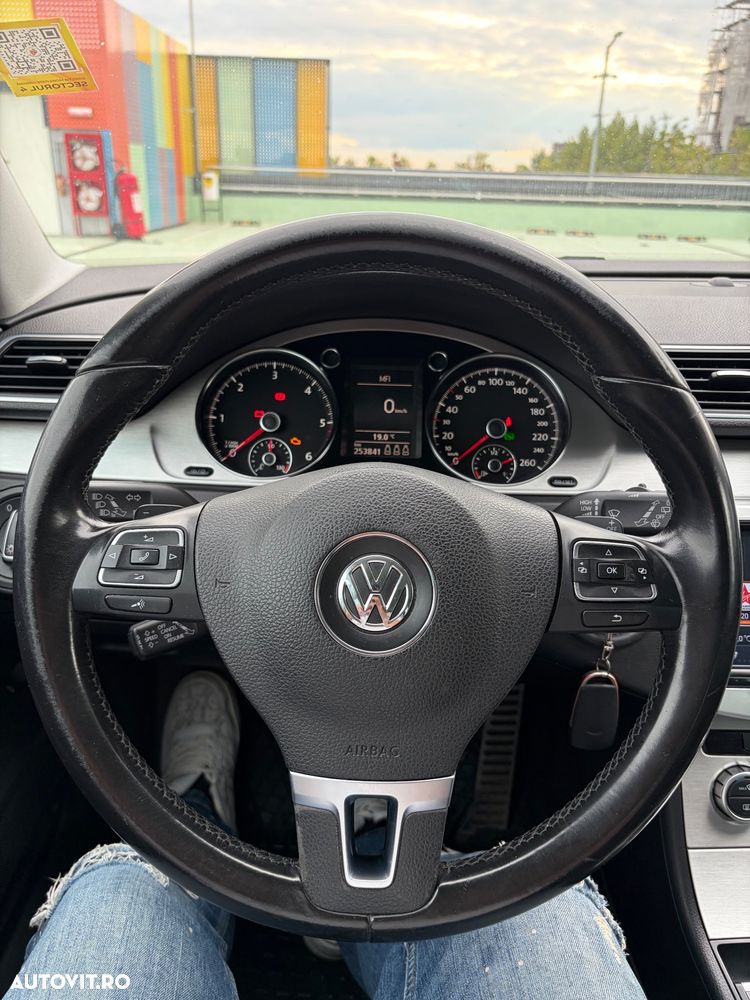 Volkswagen Passat Alltrack - 9