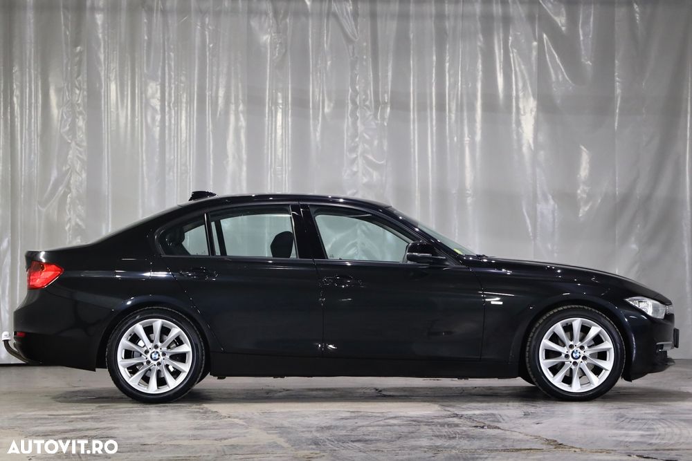 BMW Seria 3 320d Touring Aut. Modern Line - 39
