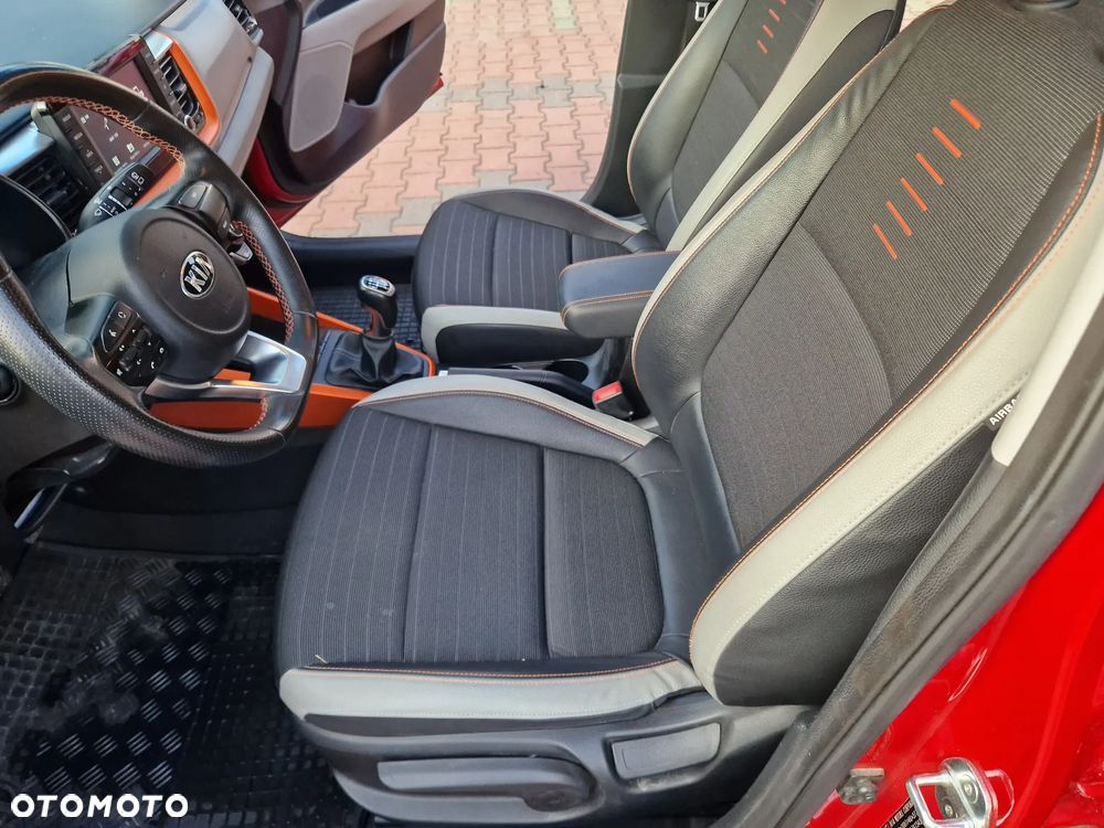 Kia Stonic 1.4 L - 21