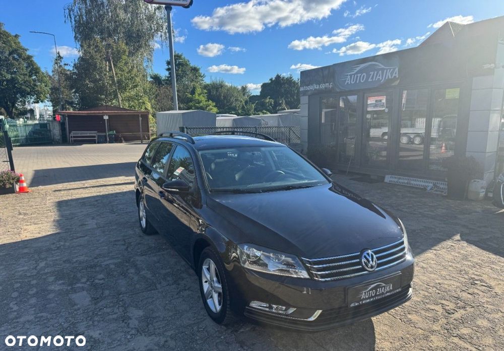 Volkswagen Passat - 2
