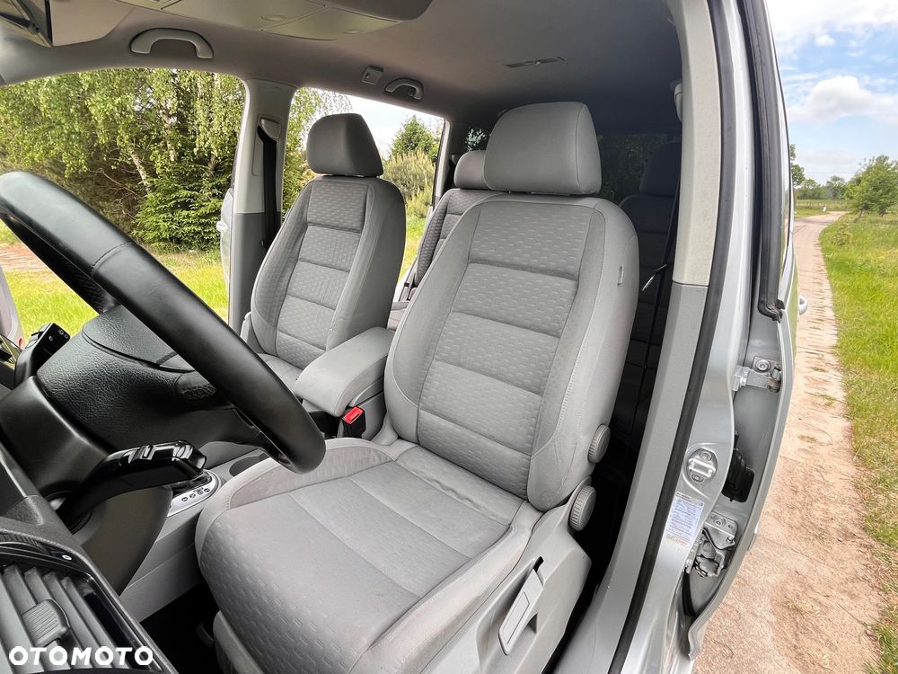Volkswagen Touran 1.9 TDI DSG Trendline - 18