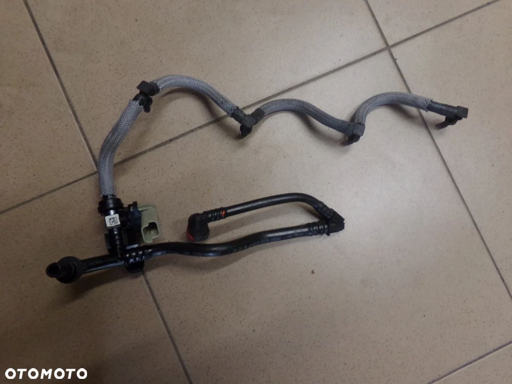 Przewody przelewowe Renault Trafic Opel Vivaro 1.6 dCI