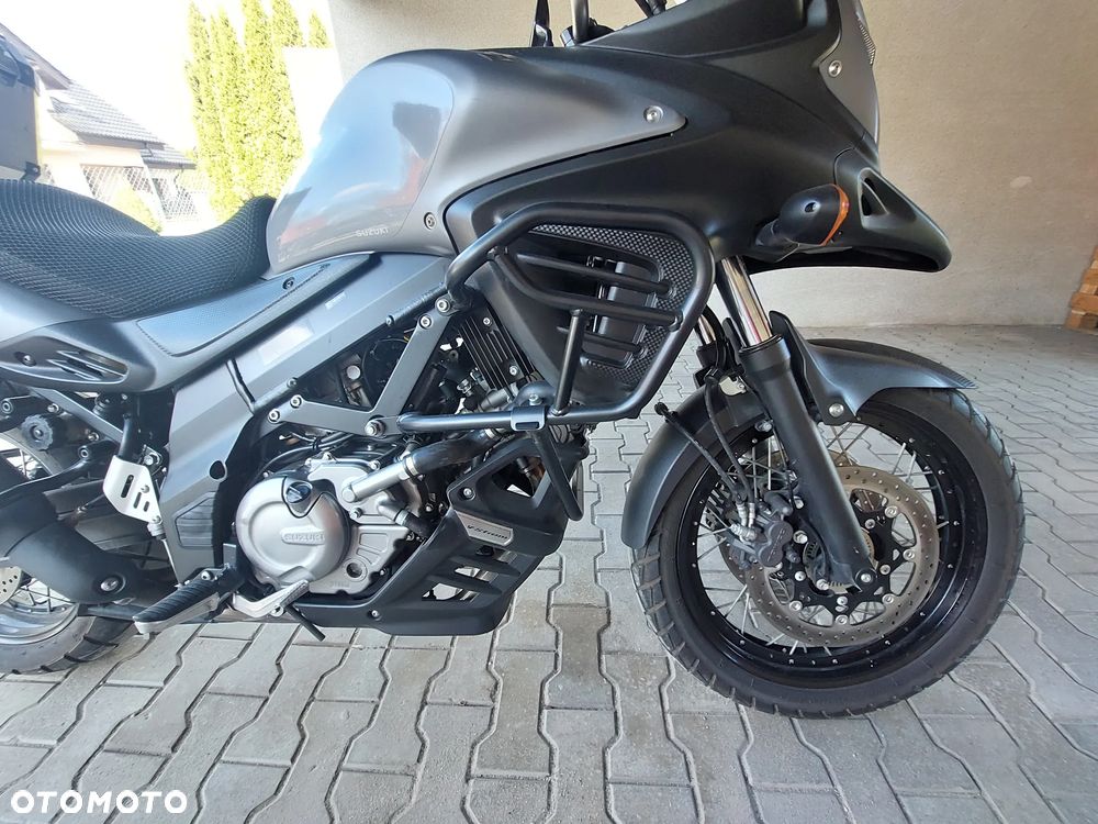 Suzuki V-STROM - 8