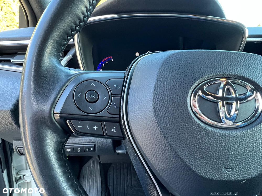 Toyota Corolla 1.8 Hybrid Executive - 13