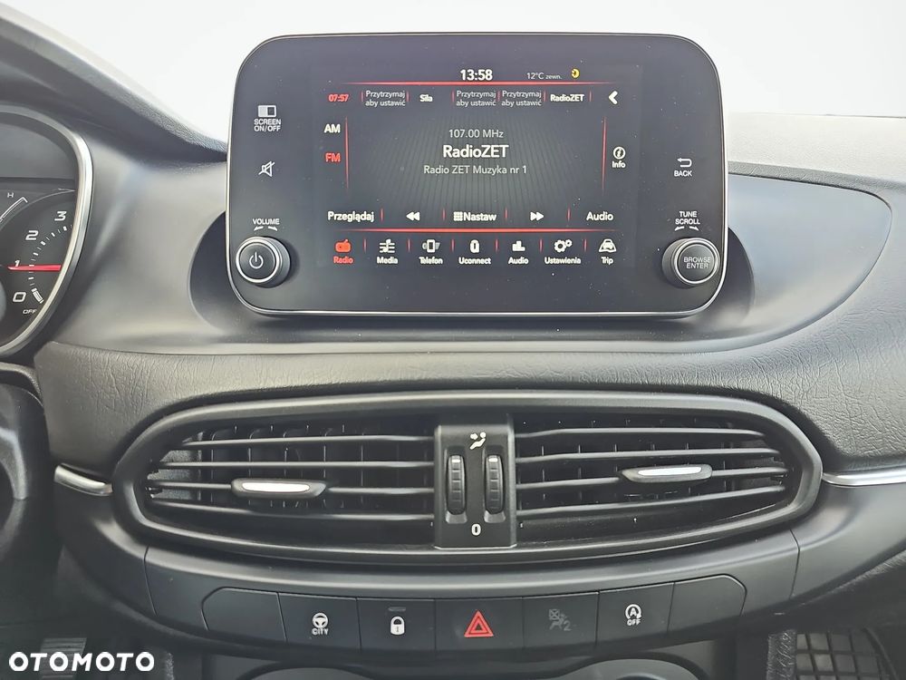 Fiat Tipo 1.4 T-Jet 16v Lounge - 17