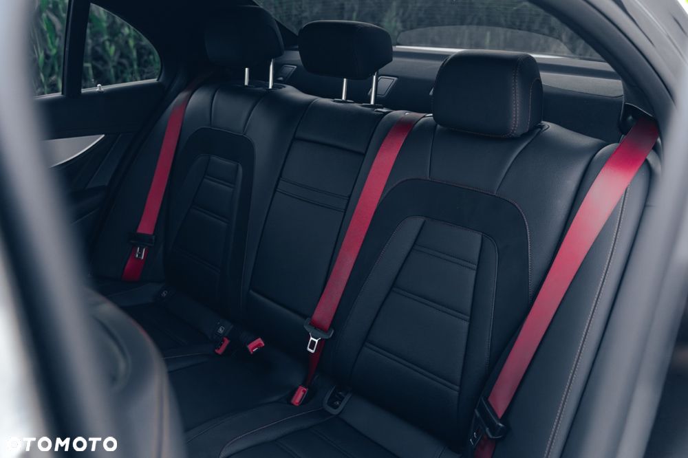 Mercedes-Benz Klasa E AMG 53 4-Matic+ - 28
