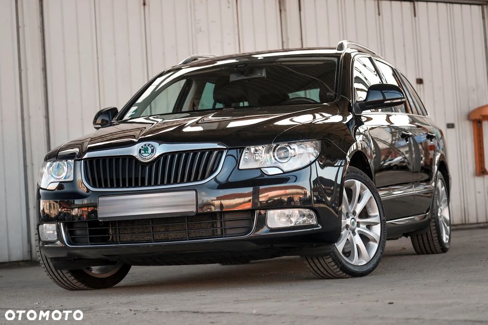 Skoda Superb 2.0 TDI DSG FAMILY - 1