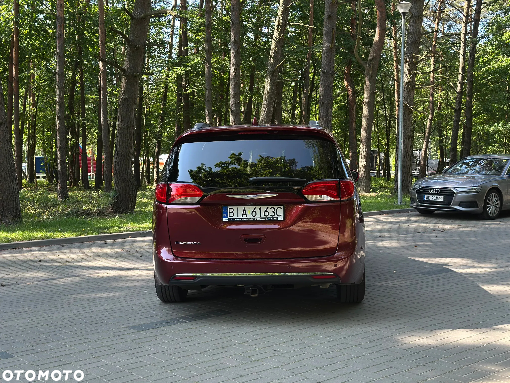 Chrysler Pacifica - 5