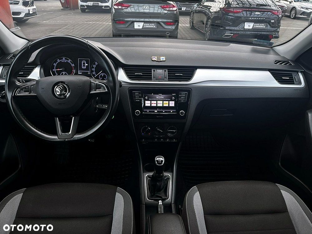 Skoda RAPID - 14