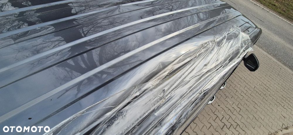 Volkswagen Multivan - 10