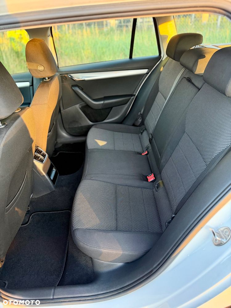 Skoda Octavia 1.6 TDI DPF Elegance - 16