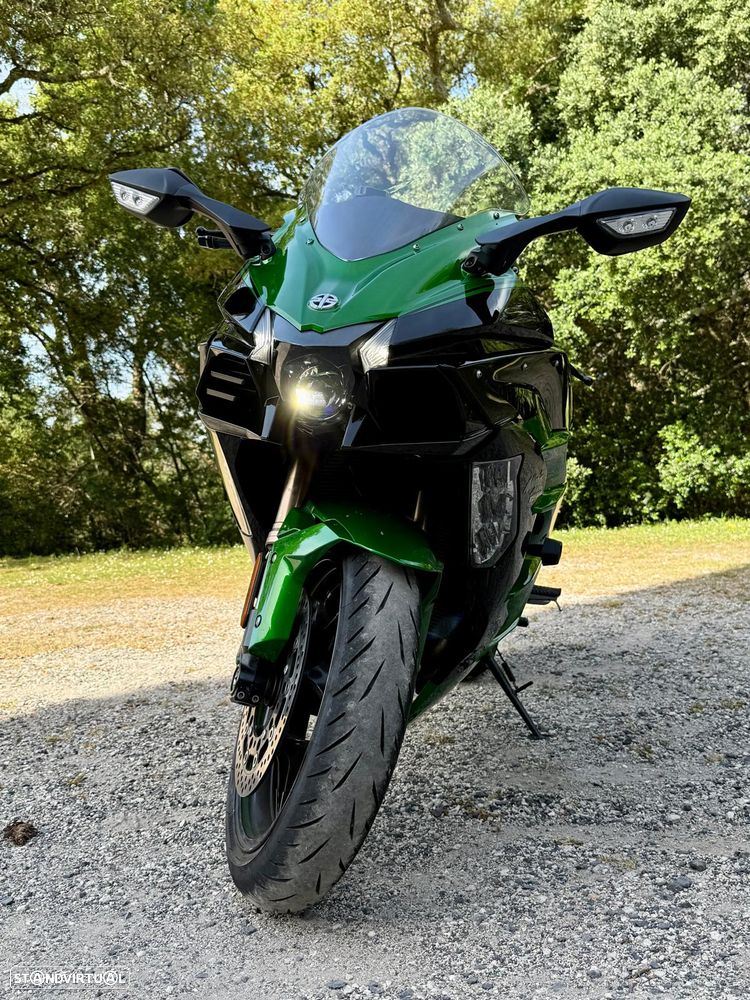 Kawasaki Ninja H2 SX Performance - 8