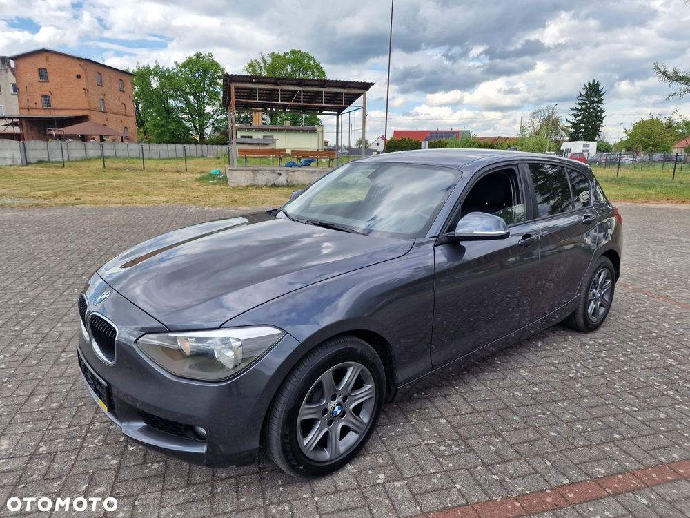 BMW Seria 1 118i - 3